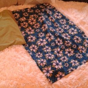 LuLaRoe Skirts - 💚💙SPRING READY SWEET CASSIE PENCIL SKIRT💙💚 LuLaRoe Skirts - 💚💙SPRING READY SWEET CASSIE PENCIL SKIRT💙💚